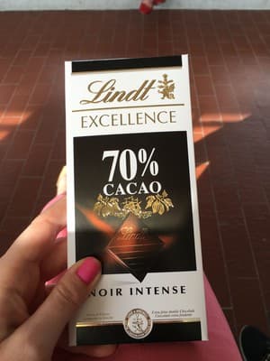 70% Cacao noir intense by Lindt - 70% chocolate bar