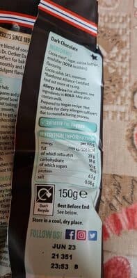 Dark chocolate by Dr. Oetker - 70% chocolate bar